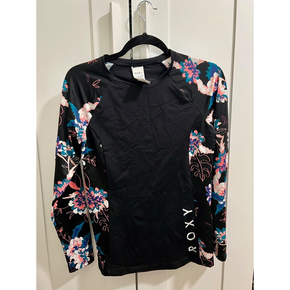 Roxy rash-guard